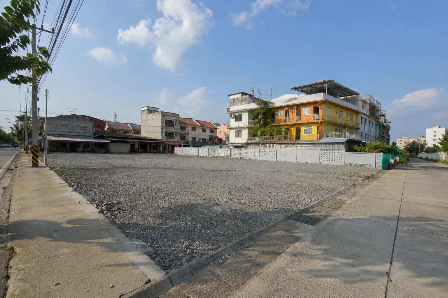 ที่ดินแปลงมุม 100 ตร.ว. ในเมืองเชียงราย รูปที่ 1