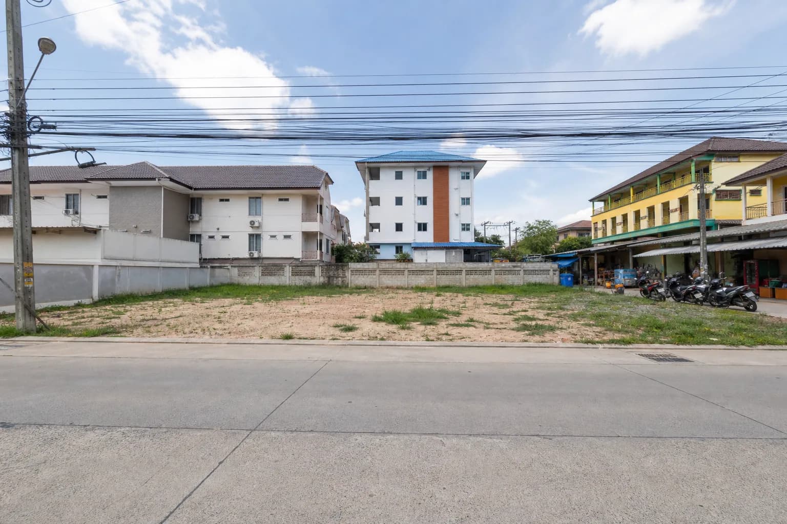 ที่ดินเมืองลำปาง 3 ไร่ ใกล้มหาวิทยาลัย รูปที่ 1